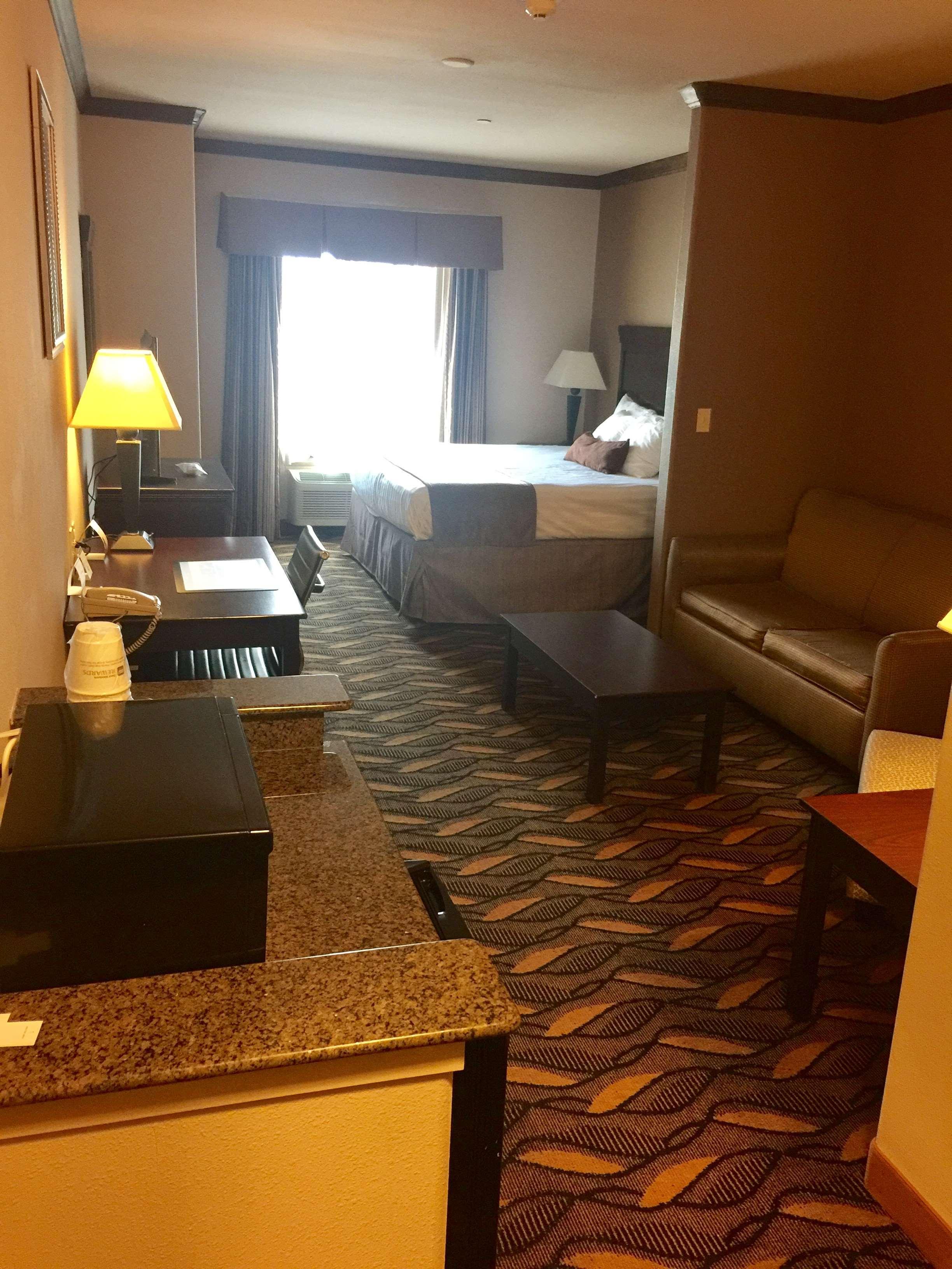 Best Western Red River Inn & Suites Такервилл Экстерьер фото